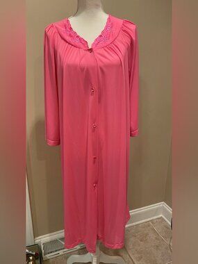 Vintage Shadowline Rosy Pink Peignoir Set Nightgown Robe M Lace Petals